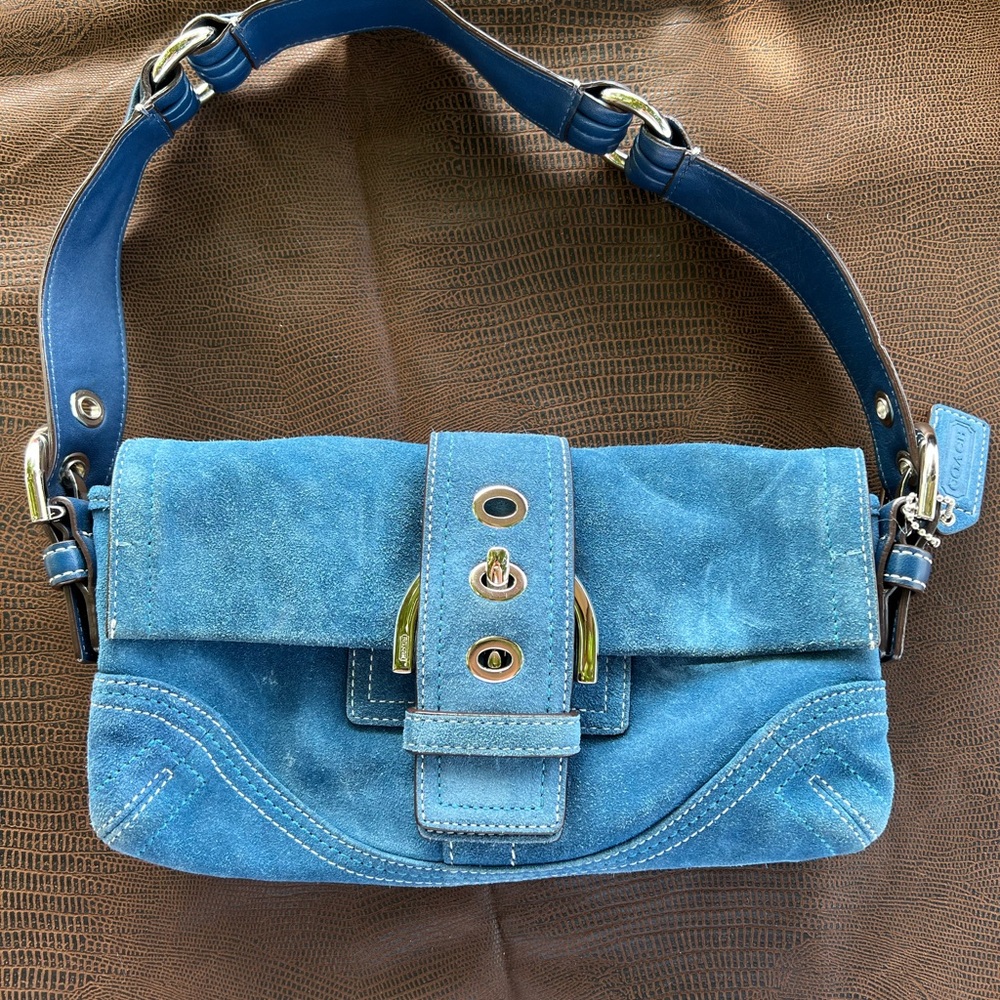 Coach Soho Shoulder Bag💙